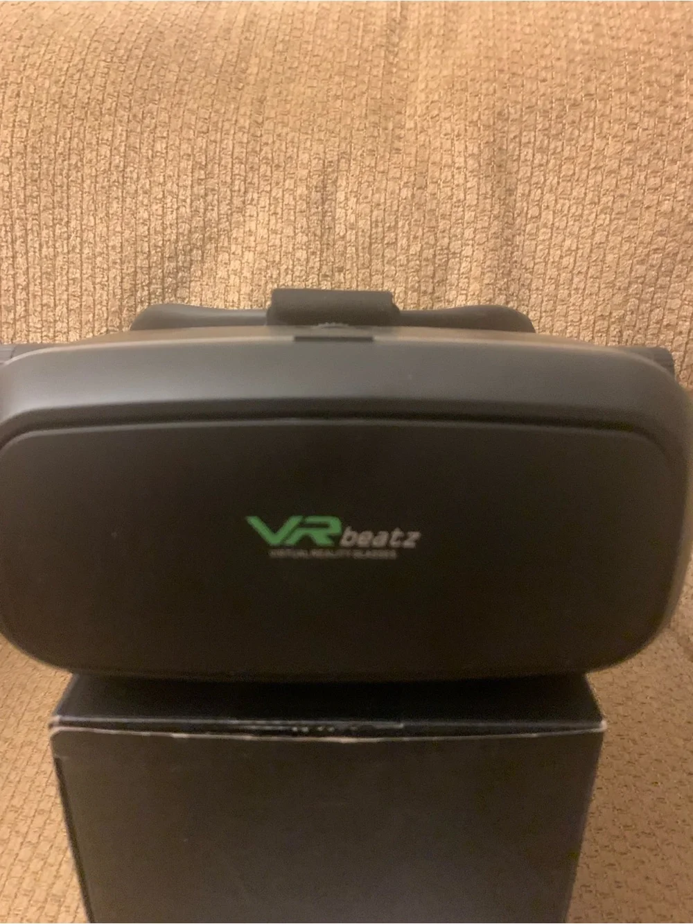 Black Smartphone VR Headset with Adjustable Focus